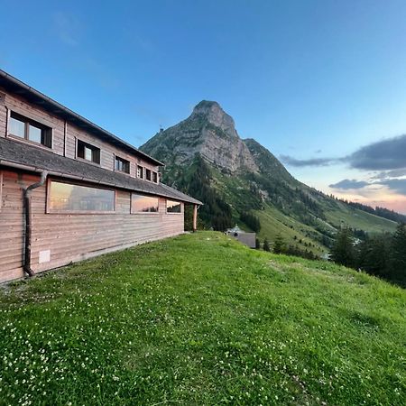 Refuge De Plan-Francey Hotel Moleson Exterior foto