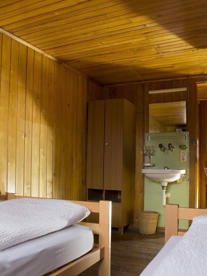 Refuge De Plan-Francey Hotel Moleson Exterior foto